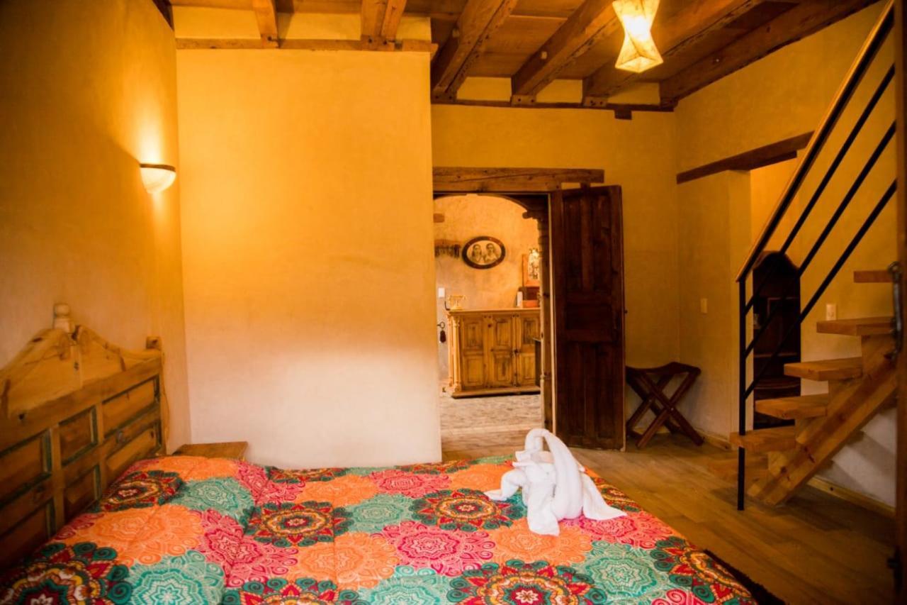 Hotel Casa De Gandhi ซานกริสโตบัล เด ลาสกาซาส ภายนอก รูปภาพ