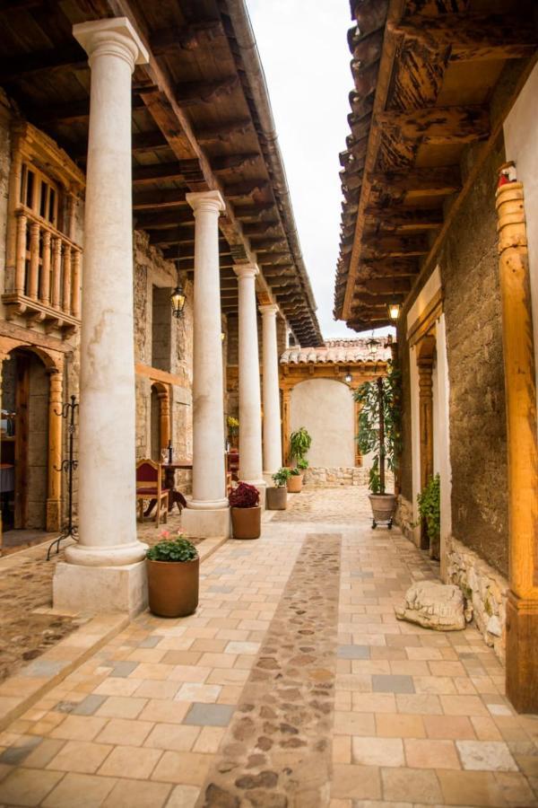 Hotel Casa De Gandhi ซานกริสโตบัล เด ลาสกาซาส ภายนอก รูปภาพ