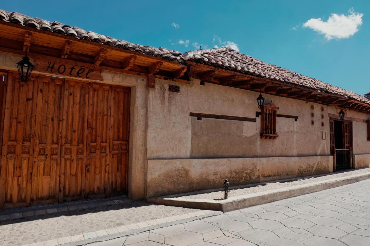 Hotel Casa De Gandhi ซานกริสโตบัล เด ลาสกาซาส ภายนอก รูปภาพ